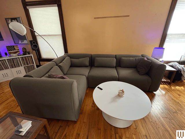 Bangalow Modular⁣ Sofa arranged ​in living room