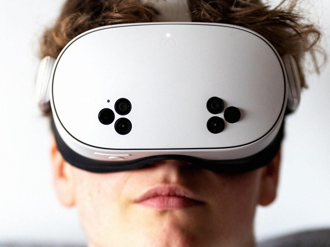 Get Ready to LOL: The Hilarious Comedy Club on the Edge of the Metaverse!