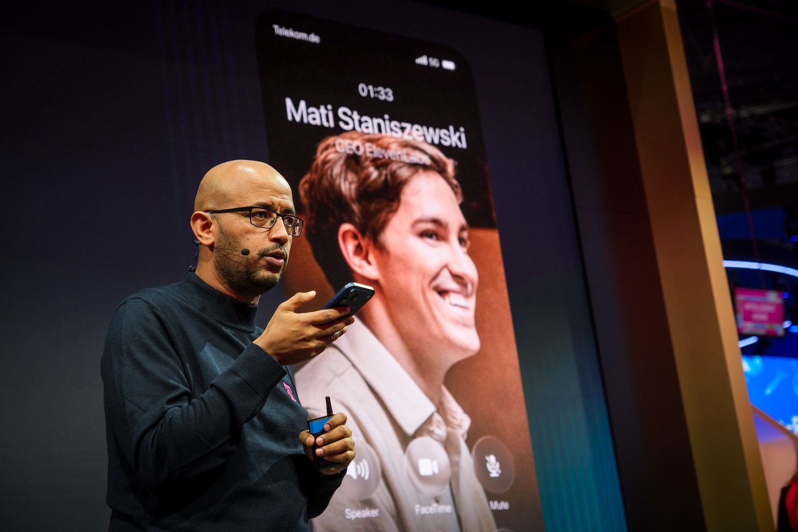 Abdu Mudesir presenting at MWC 2026