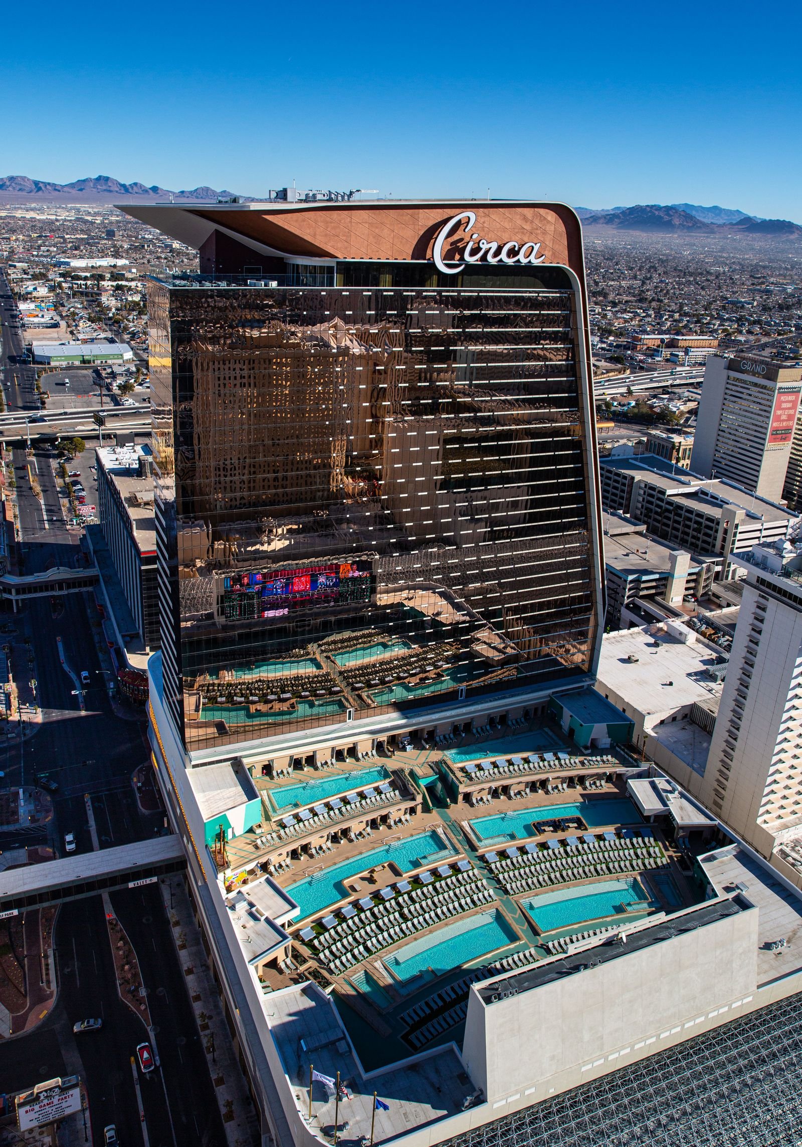 Circa Hotel Downtown Las Vegas Exterior