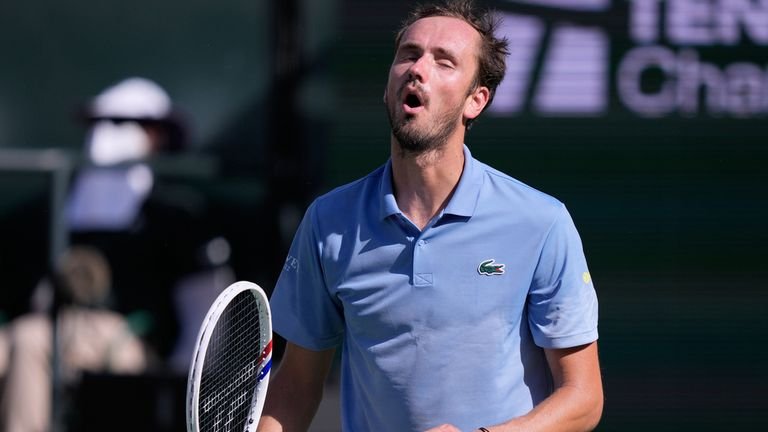 Daniil medvedev reacting during BNP paribas Open final