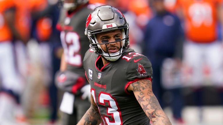 Mike Evans playing for Tampa Bay Buccaneers