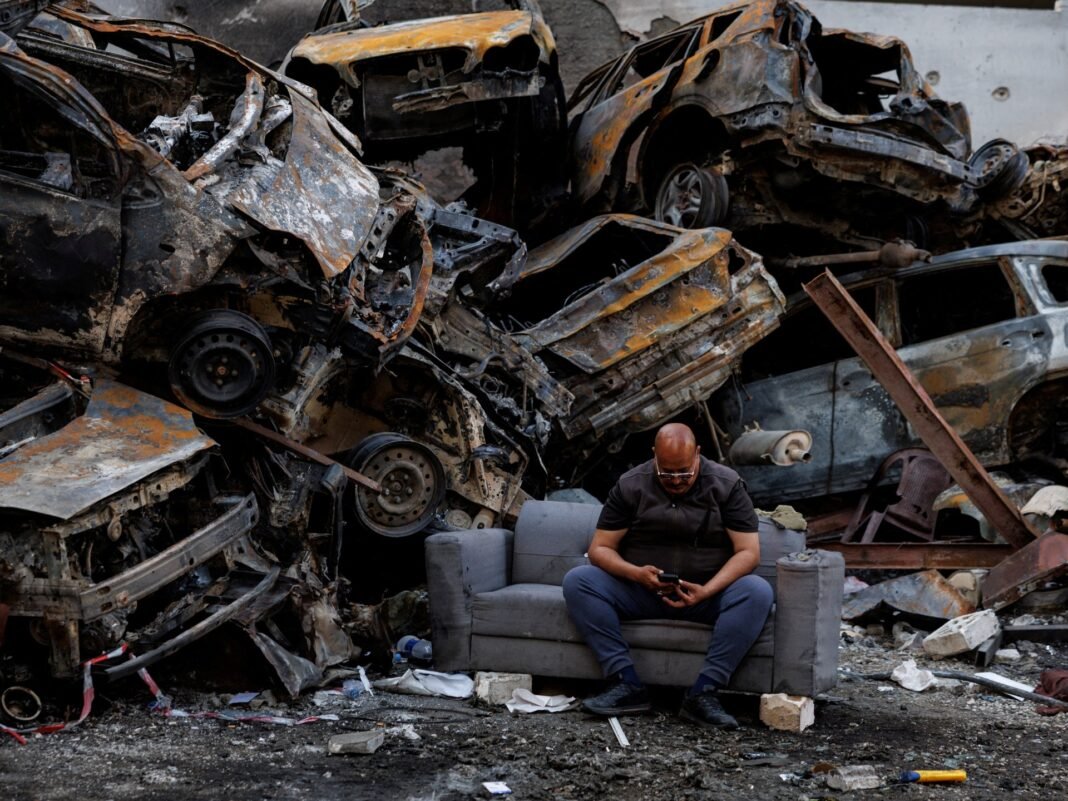 Breaking: Trump Asserts Tehran Wants a Deal Amid US Blockade in Hormuz – Live Updates