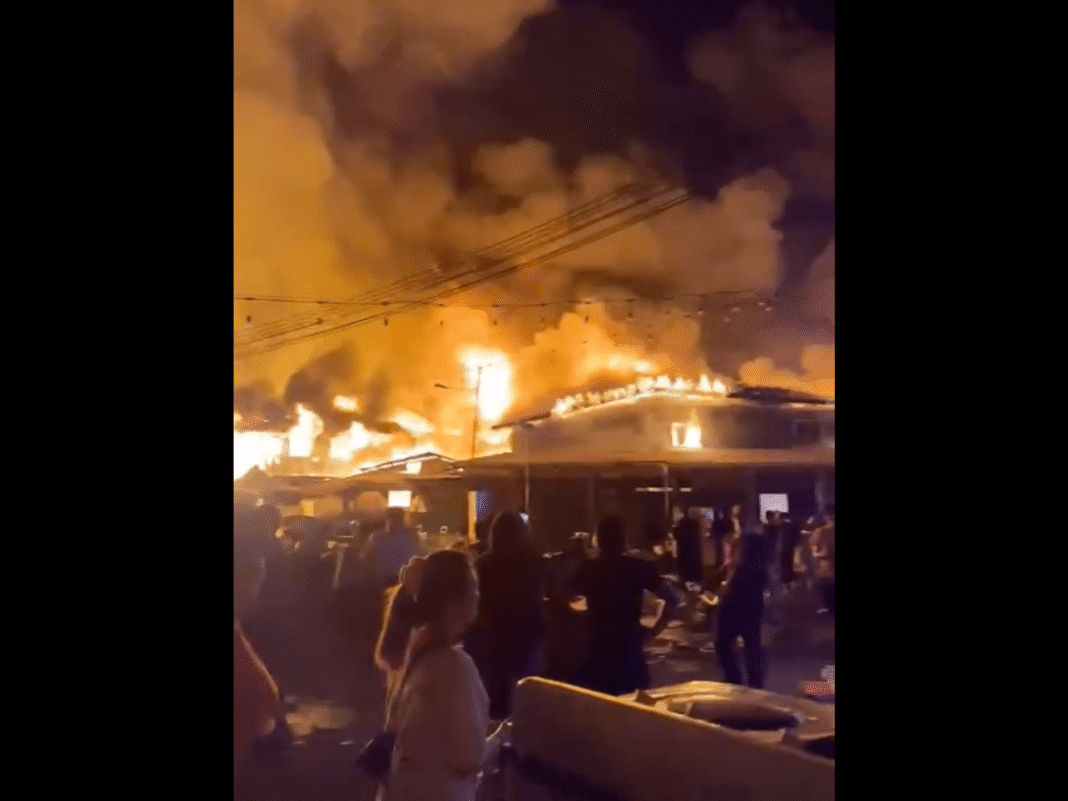 Fire engulfs more than 200 homes in Malaysian floating village