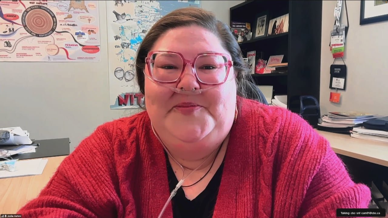 Portrait photo of jodie Ashini smiling