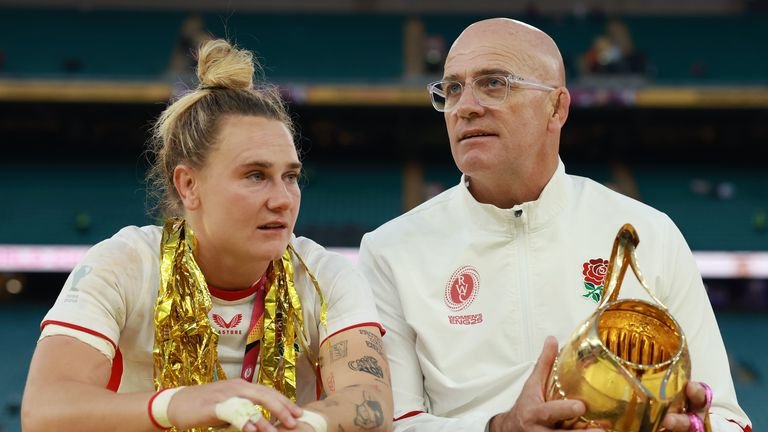 Megan Jones leading Red Roses