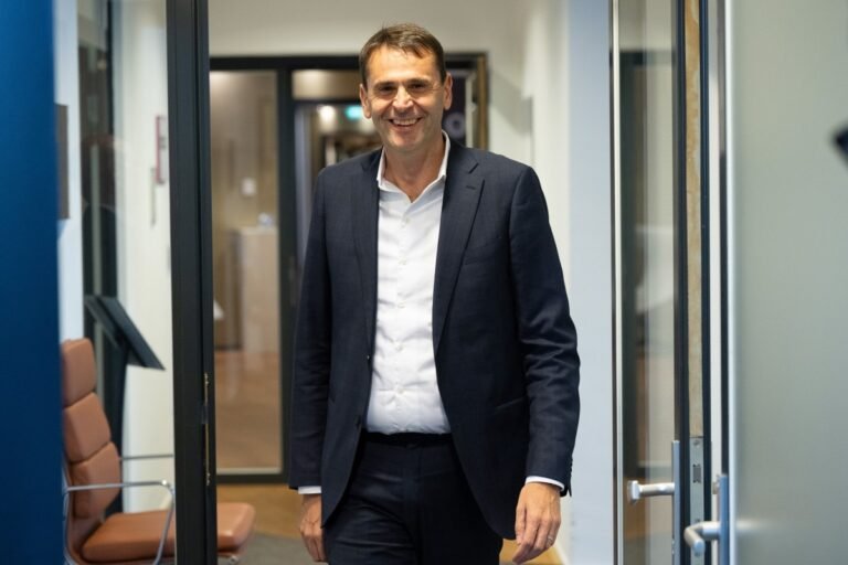 ASML CEO Christophe Fouquet Declares Unshakable Monopoly: “No Competitor Comes Close