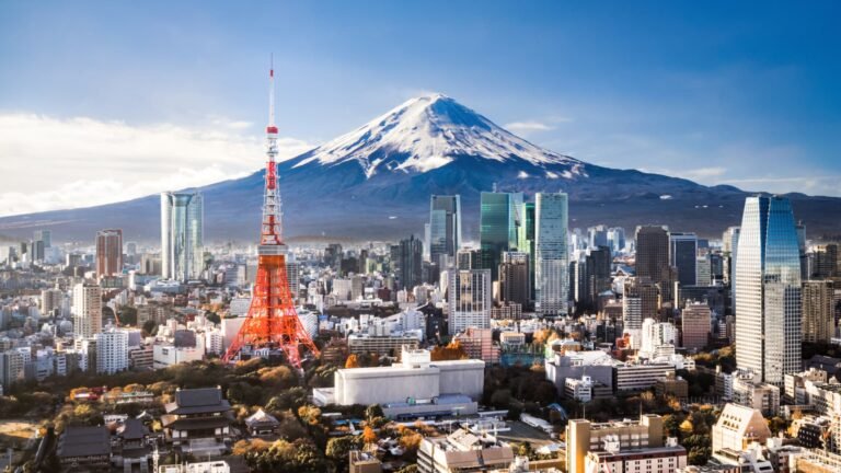 Japan’s Nikkei 225 Rockets Beyond 62,000 as Asia Dismisses Trump’s Iran Warnings