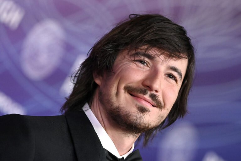 Robinhood’s Venture Fund IPO Sparks Frenzy, Attracting Over 150,000 Retail Investors, CEO Reveals