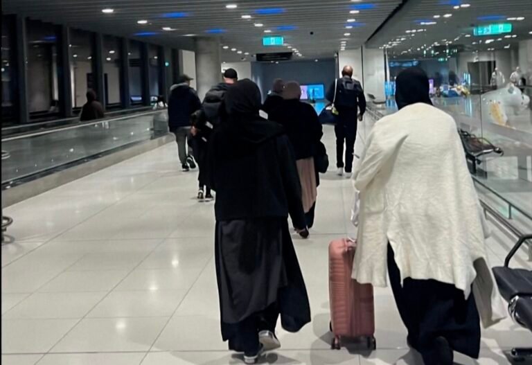Dramatic Airport Arrests: Australian Women Tied to ISIL Detained