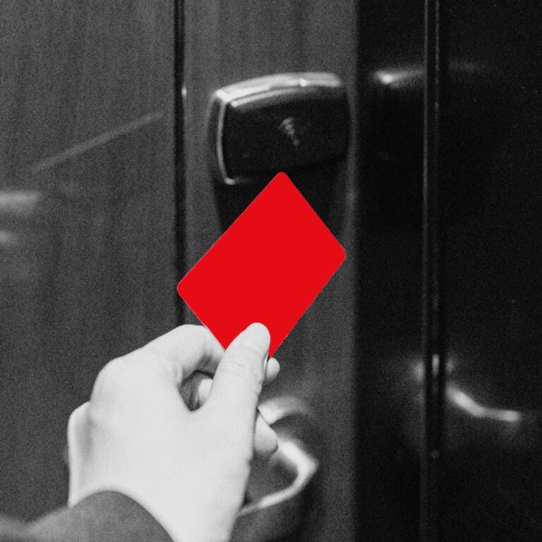 Stay One Step Ahead: How to Detect and Dodge ‘Reservation Hijacking’ Scams While Traveling