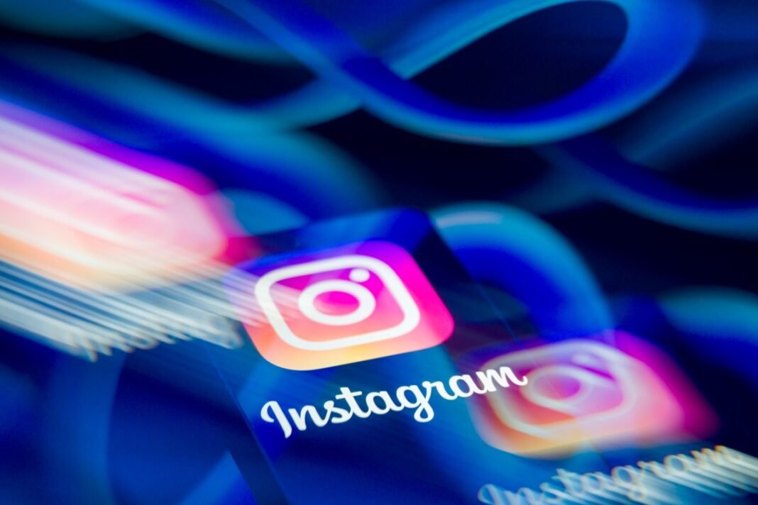 Quickly Disable Instagram’s New Instants Feature and Undo Accidental Photo Shares with Ease!