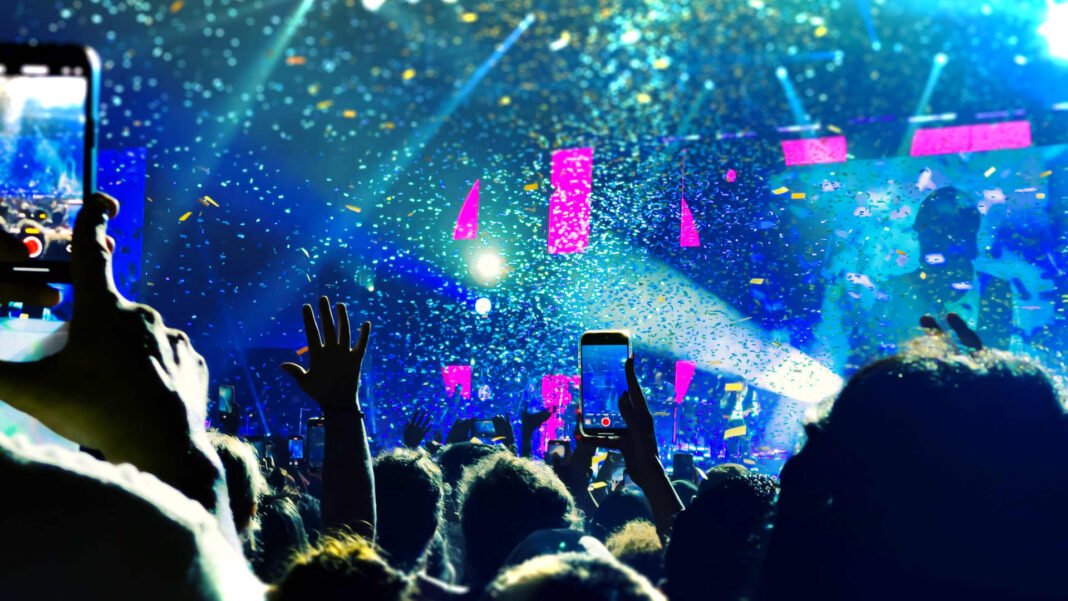 ‘Blue dot fever’? What’s really behind a tricky summer dynamic for live music