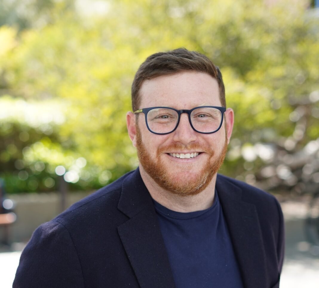How a Smart Pitch Secured $20M for an eSports Startup in a VC World Obsessed with AI