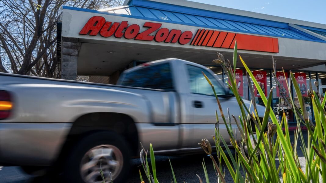 AutoZone Stock Tanks Toward Biggest Drop Since March 2020 Despite Crushing Wall Street Estimates