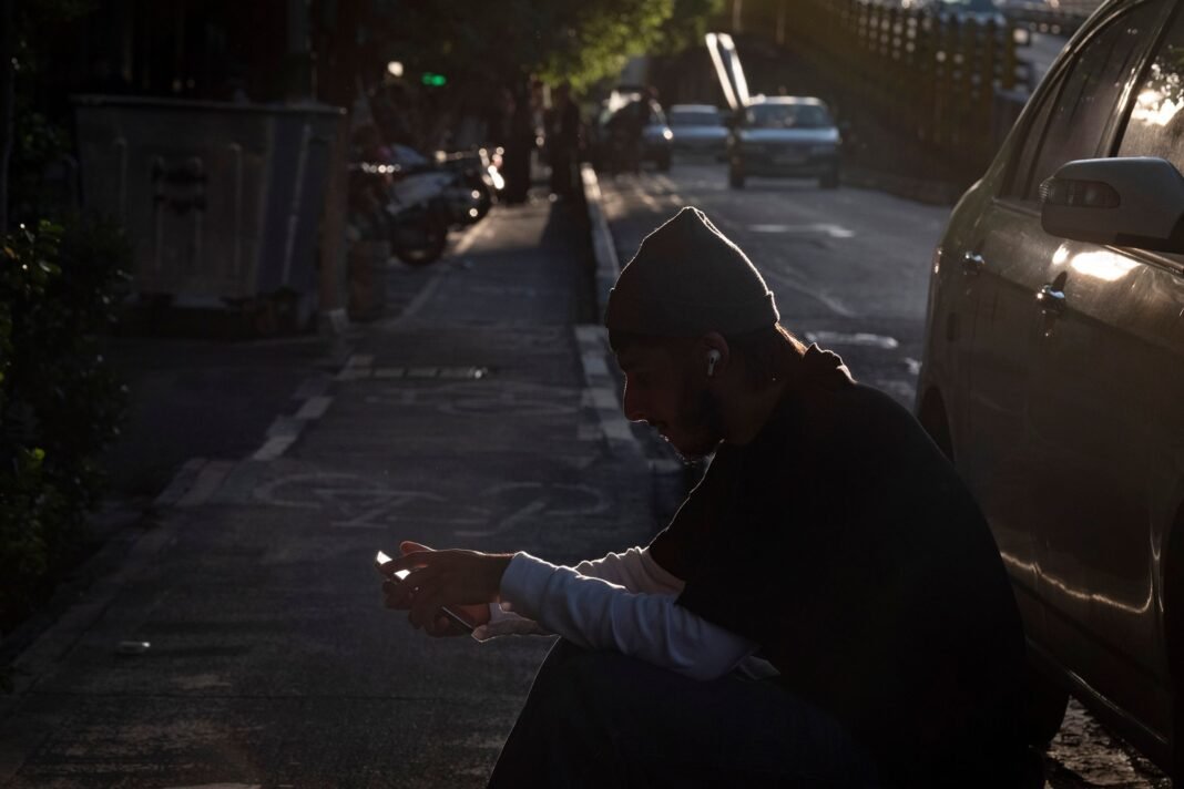 Iran’s Internet Roars Back to Life After a Staggering 3-Month Blackout