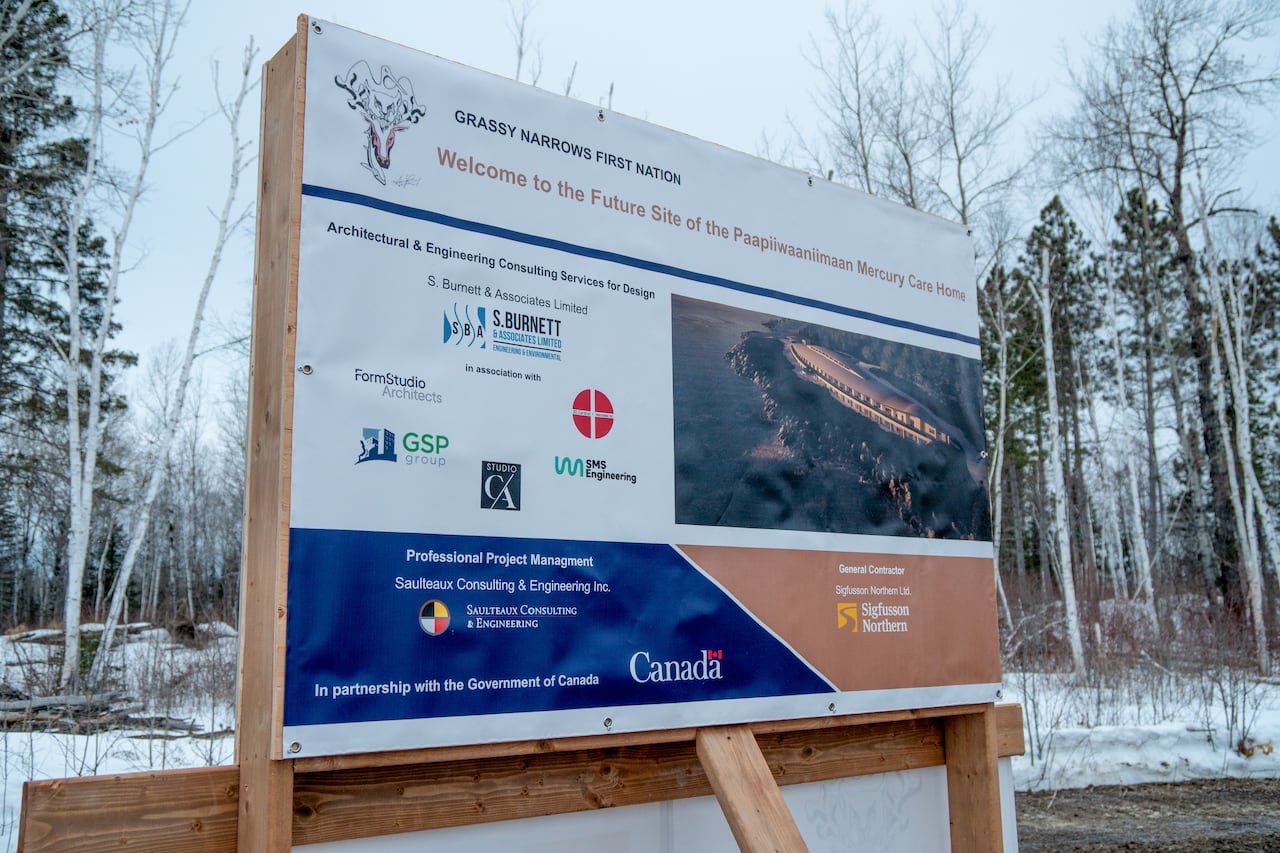 Sign indicating construction site for new healthcare center