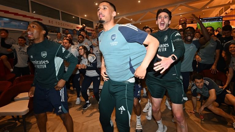 Declan Rice celebrating with teammates as final whistle blows at Bournemouth
