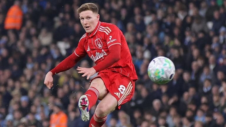 Elliot Anderson scores equalizer for Nottingham Forest against Manchester City