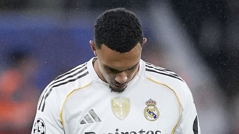 Trent Alexander-Arnold reacts during Champions League match