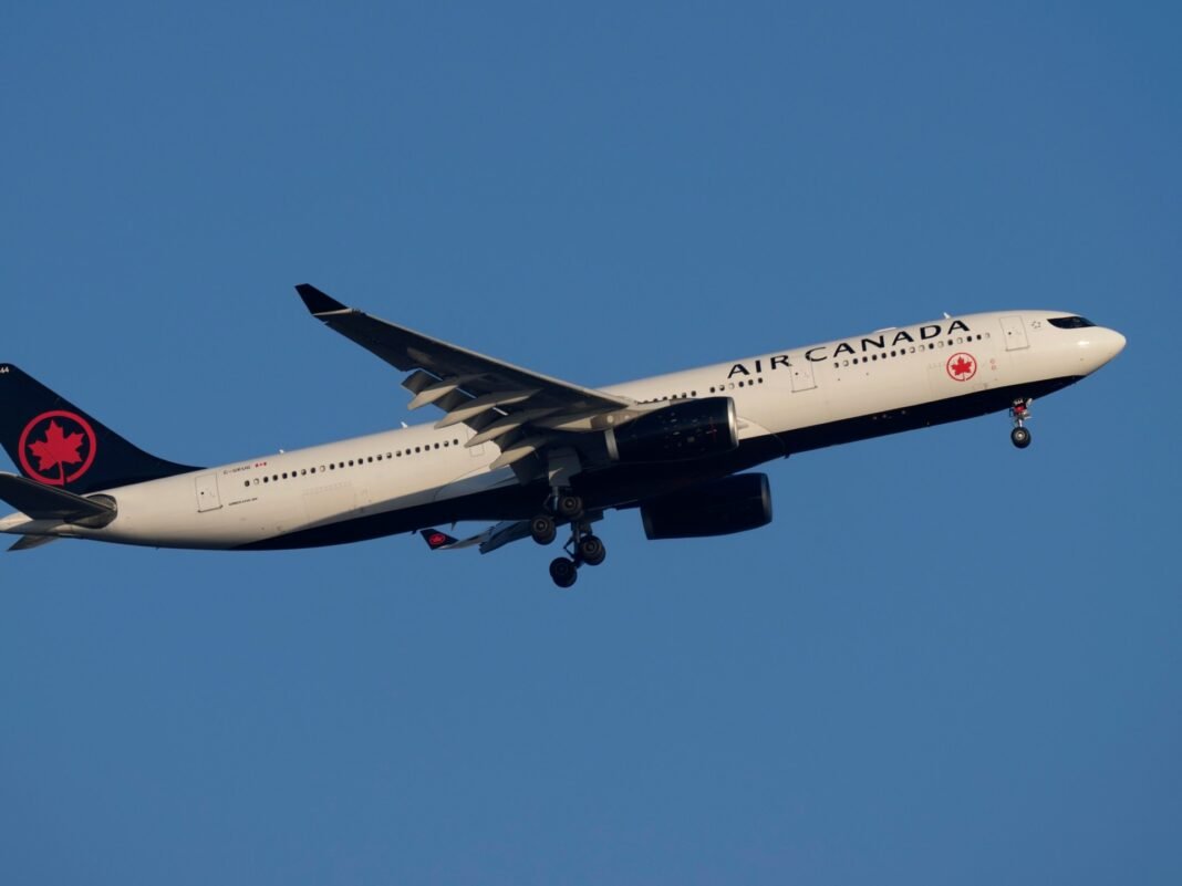 Air Canada pilot accused of flying for 17 years without proper licence