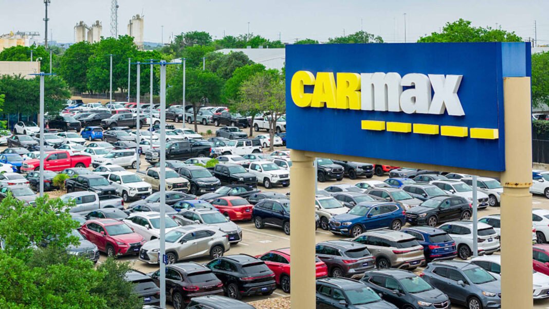 CarMax Shares Slide Despite Earnings Beat as CEO Reveals Ambitious Turnaround Plan