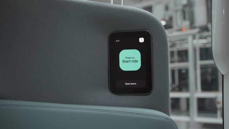 Zoox Reveals Cutting-Edge Robotaxi, Poised to Revolutionize Urban Travel!