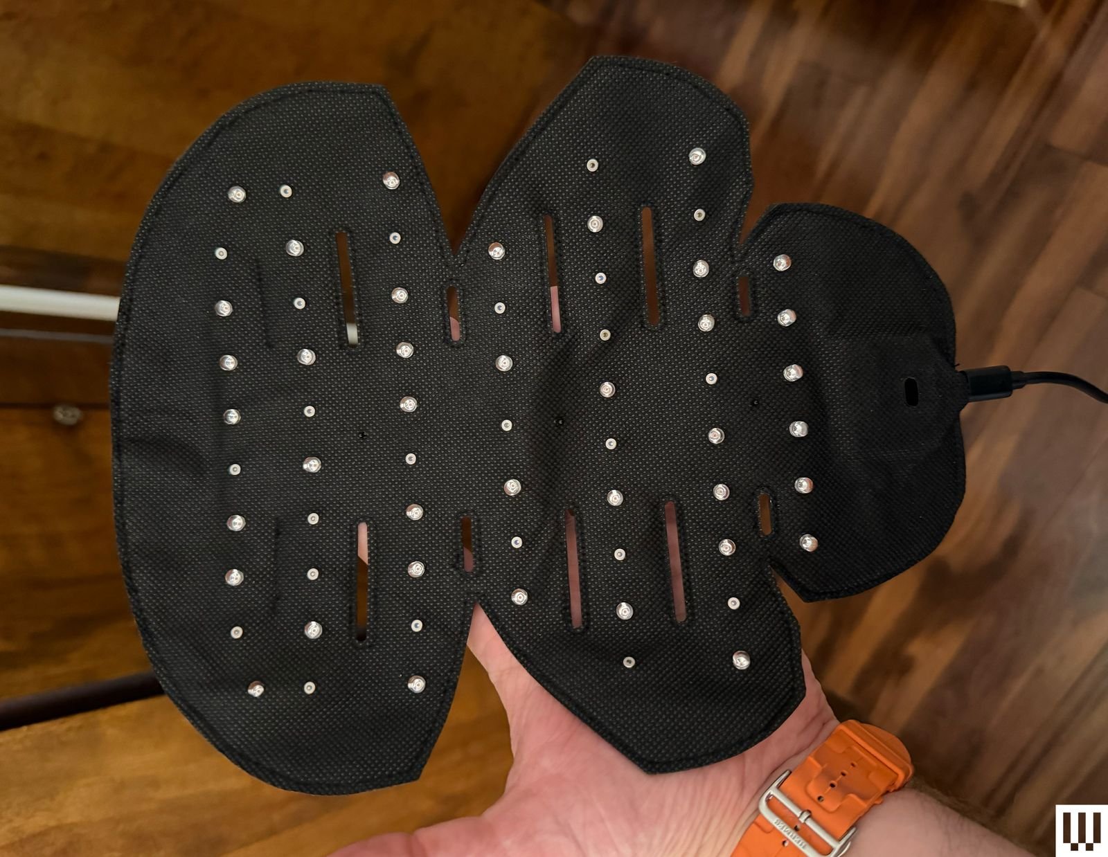 GroWell cap close-up showing LEDs