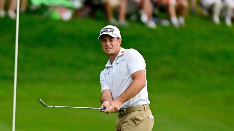 Viktor Hovland leads by one shot going into final round