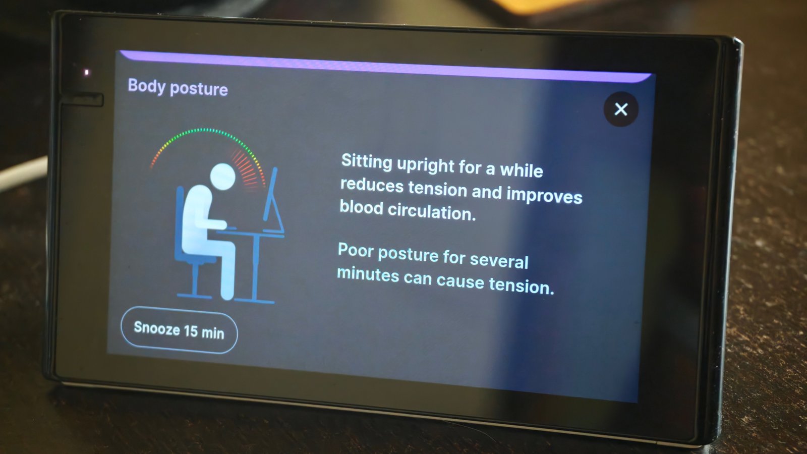 Isa desk device showing posture tracking