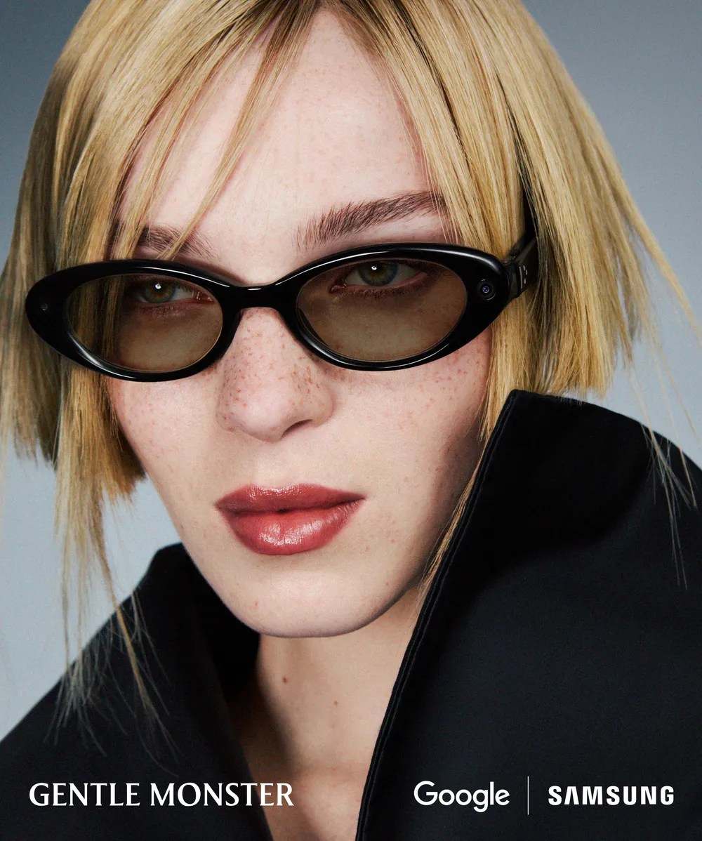 Future Smart Glasses Concept Design Rendering